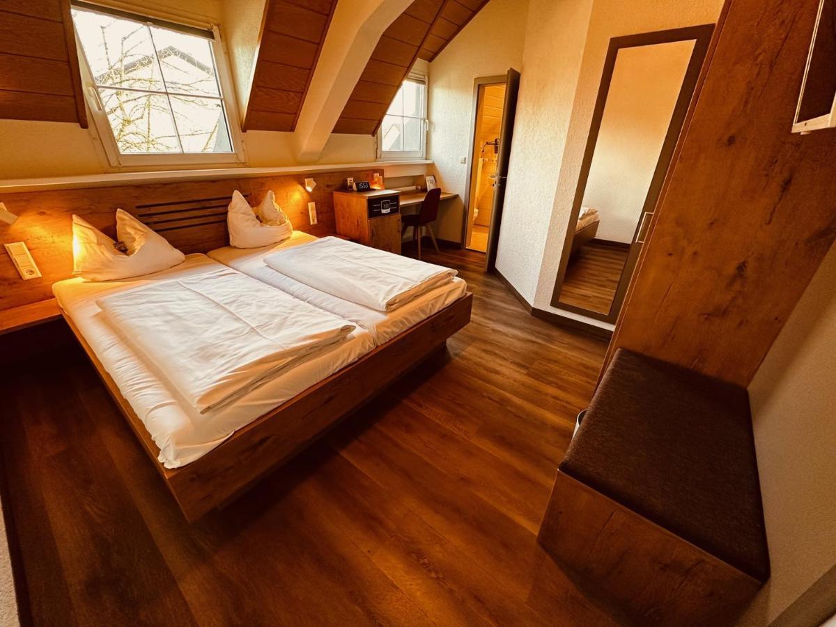 Hotel Und Wirtshaus Loewen Rielasingen-Worblingen ภายนอก รูปภาพ