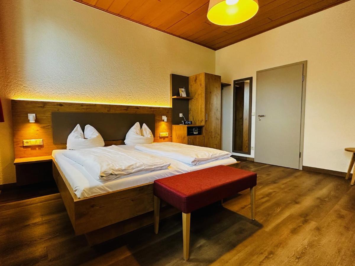 Hotel Und Wirtshaus Loewen Rielasingen-Worblingen ภายนอก รูปภาพ